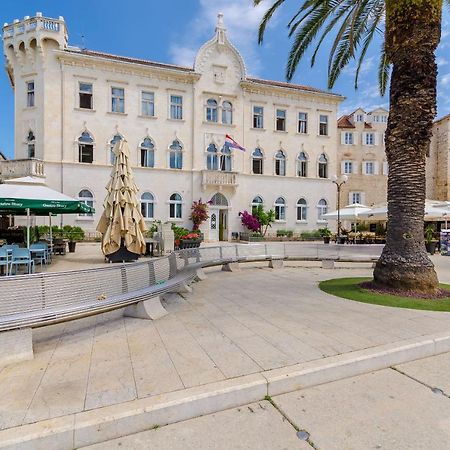 Apartments Old Town Трогір Екстер'єр фото