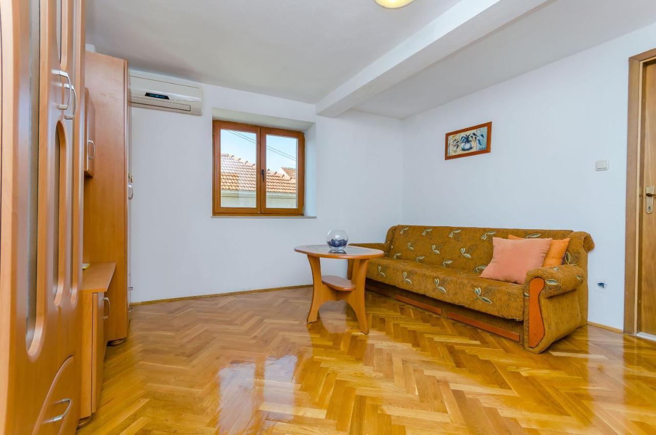 Apartments Old Town Трогір Екстер'єр фото