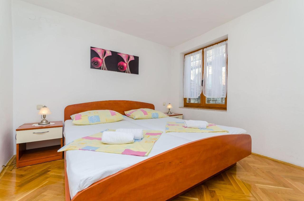 Apartments Old Town Трогір Екстер'єр фото